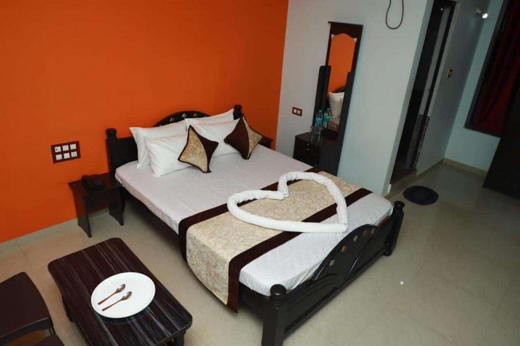 Отель Megha Residency Haveri Экстерьер фото