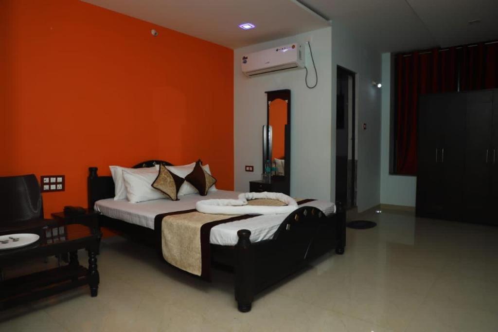 Отель Megha Residency Haveri Экстерьер фото
